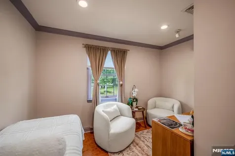 365 Franklin Avenue Wyckoff NJ 07481