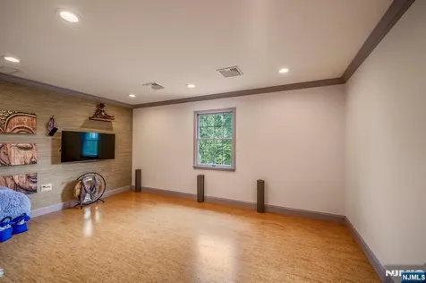 365 Franklin Avenue Wyckoff NJ 07481