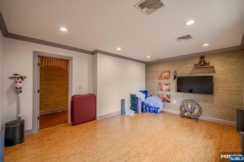 365 Franklin Avenue Wyckoff NJ 07481