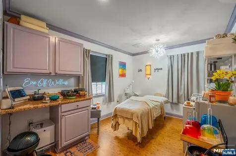 365 Franklin Avenue Wyckoff NJ 07481