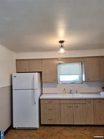 829 Elm Avenue Ridgefield NJ 07657