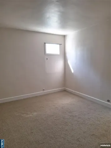 829 Elm Avenue Ridgefield NJ 07657
