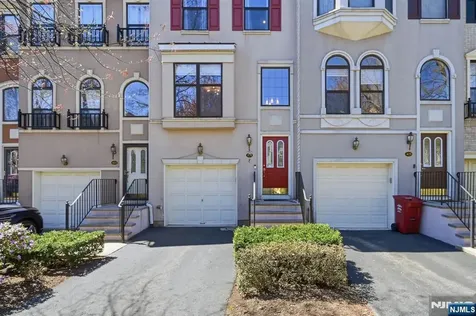 424 Hartford Drive Nutley NJ 07110
