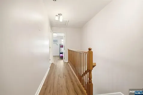 424 Hartford Drive Nutley NJ 07110