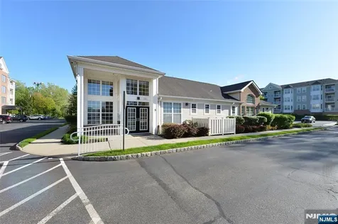 503 Bushes Lane Elmwood Park NJ 07407