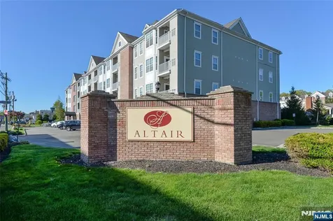 503 Bushes Lane Elmwood Park NJ 07407