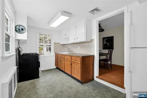 11 Meyer Place Pequannock Township NJ 07444