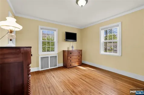 11 Meyer Place Pequannock Township NJ 07444
