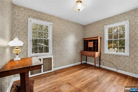 11 Meyer Place Pequannock Township NJ 07444