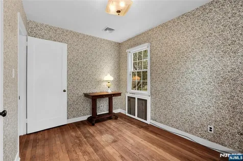 11 Meyer Place Pequannock Township NJ 07444