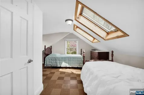 11 Meyer Place Pequannock Township NJ 07444