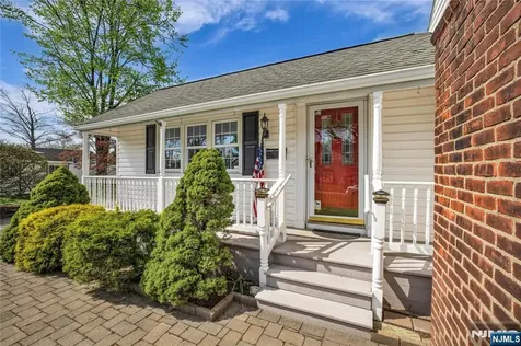 11 Meyer Place Pequannock Township NJ 07444