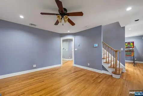 631 Montview Place River Vale NJ 07675
