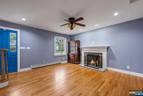 631 Montview Place River Vale NJ 07675