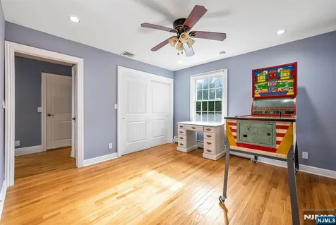 631 Montview Place River Vale NJ 07675