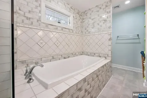 631 Montview Place River Vale NJ 07675