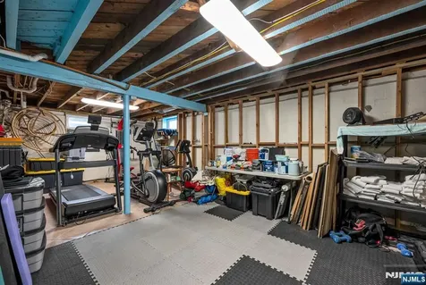 631 Montview Place River Vale NJ 07675