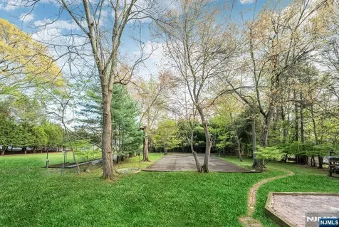631 Montview Place River Vale NJ 07675