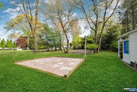631 Montview Place River Vale NJ 07675
