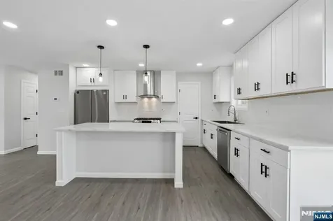 26 Hunterdon Road West Orange NJ 07052