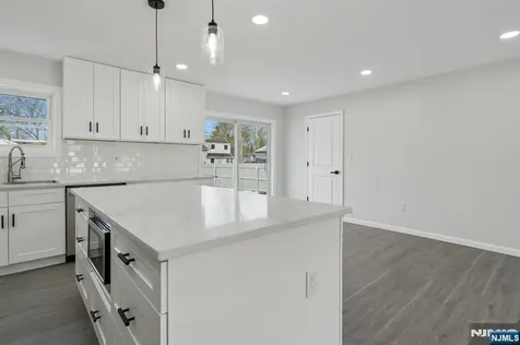 26 Hunterdon Road West Orange NJ 07052