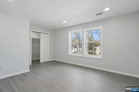 26 Hunterdon Road West Orange NJ 07052