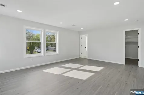 26 Hunterdon Road West Orange NJ 07052