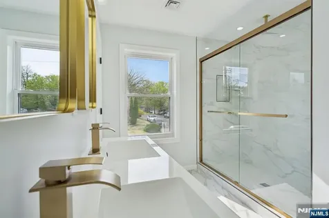 26 Hunterdon Road West Orange NJ 07052