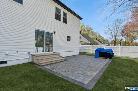26 Hunterdon Road West Orange NJ 07052