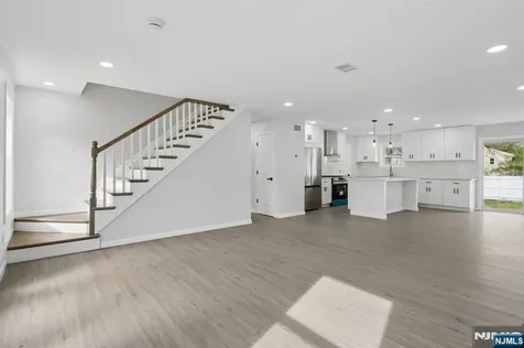 26 Hunterdon Road West Orange NJ 07052