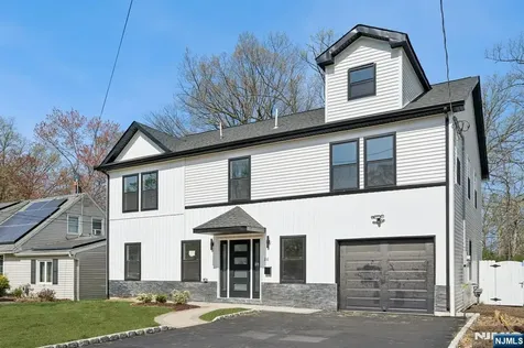 26 Hunterdon Road West Orange NJ 07052
