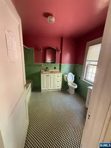 20 Clinton Avenue Kearny NJ 07032