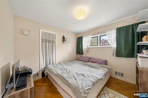 155 Zabriskie Place River Edge NJ 07661