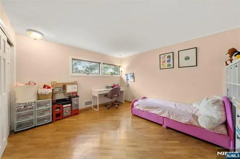 155 Zabriskie Place River Edge NJ 07661