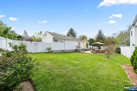 155 Zabriskie Place River Edge NJ 07661