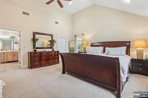 43 N Pleasant Avenue Ridgewood NJ 07450