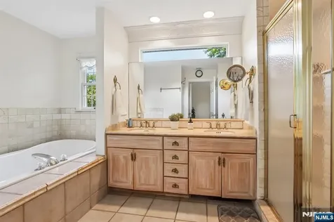 43 N Pleasant Avenue Ridgewood NJ 07450
