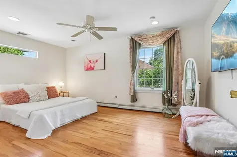 43 N Pleasant Avenue Ridgewood NJ 07450