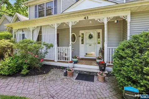 43 N Pleasant Avenue Ridgewood NJ 07450