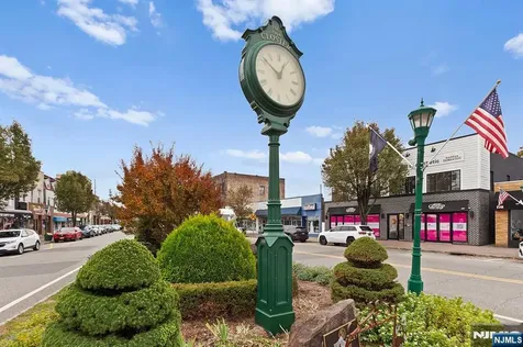 214 Closter Dock Road Closter NJ 07624