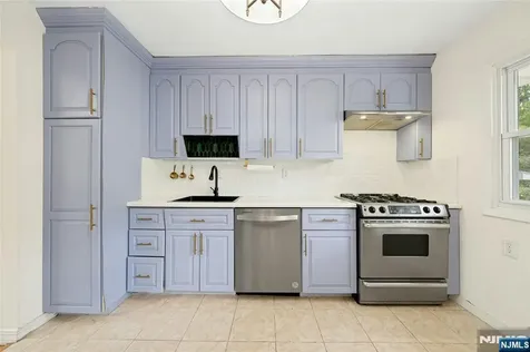 11 Meadow Street Demarest NJ 07627