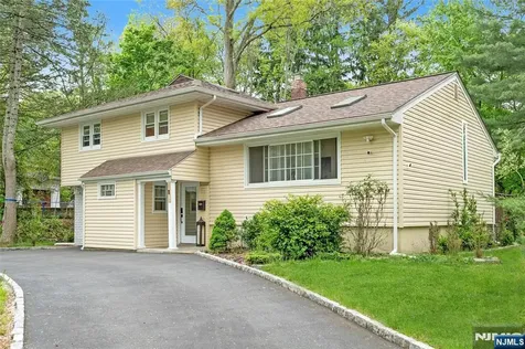 11 Meadow Street Demarest NJ 07627