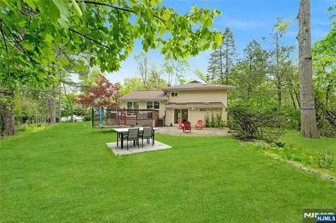 11 Meadow Street Demarest NJ 07627