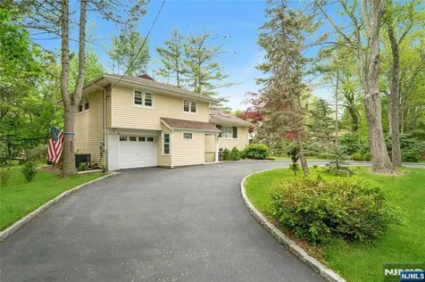 11 Meadow Street Demarest NJ 07627