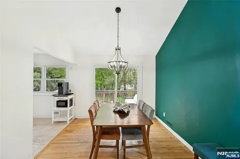 11 Meadow Street Demarest NJ 07627