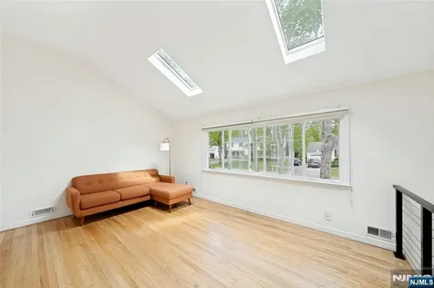 11 Meadow Street Demarest NJ 07627
