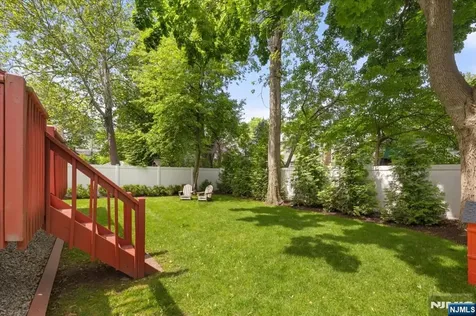 988 Richard Court Teaneck NJ 07666