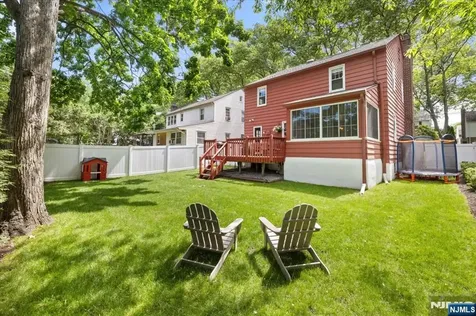988 Richard Court Teaneck NJ 07666