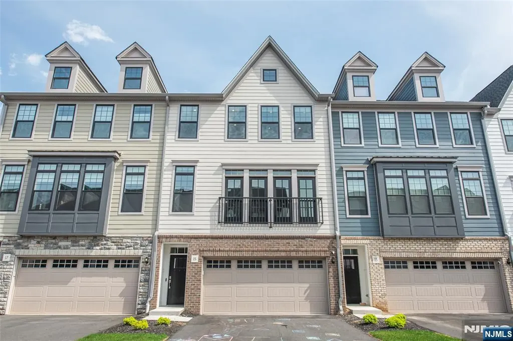 15 Cinnamon Drive Upper Saddle River NJ 07458
