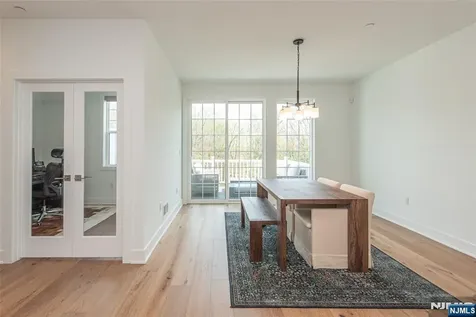15 Cinnamon Drive Upper Saddle River NJ 07458